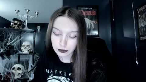 _naamah online show from December 6, 9:24 pm