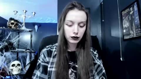 _naamah online show from December 16, 8:05 pm