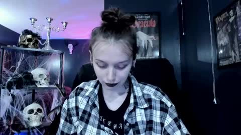 _naamah online show from December 17, 8:21 pm