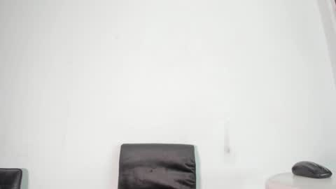 shantall online show from February 2, 8:51 pm