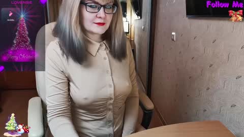 MagicWoman online show from February 5, 10:01 pm