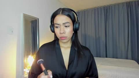 Snapshot of _nathaliesex chatting on December 11, 3:45 am independent model natha online show from December 11, 3:45 am