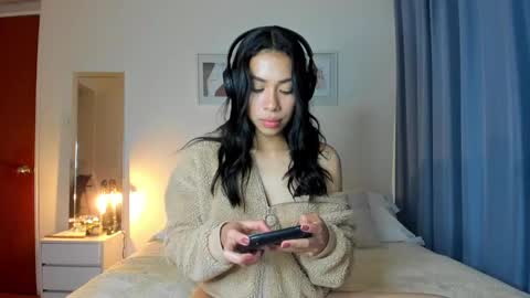 Snapshot of _nathaliesex chatting on February 20, 7:23 am independent model natha online show from February 20, 7:23 am