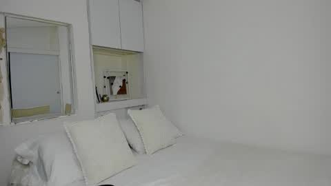 Snapshot of _nathaliesex chatting on November 11, 6:35 am independent model natha online show from November 11, 6:35 am