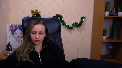 Nica online show from December 28, 3:26 pm