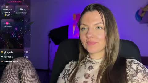  HADLY today day-off see u online 0112  online show from February 17, 8:47 pm