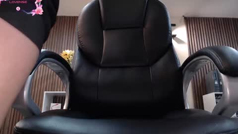 You can tell me Mariana online show from October 10, 8:08 pm