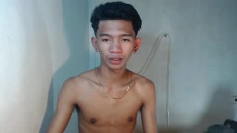 _rellvanxx online show from November 17, 4:29 am