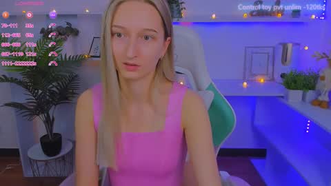 I am Rina online show from December 26, 9:44 am