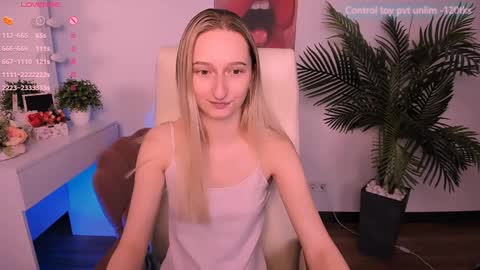 I am Rina online show from January 19, 9:33 am