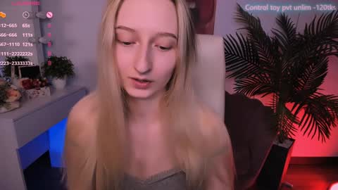 I am Rina online show from January 20, 12:28 pm