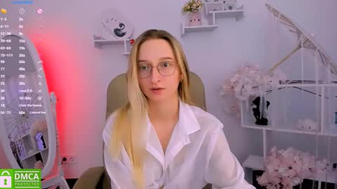 I am Rina online show from March 3, 9:33 am