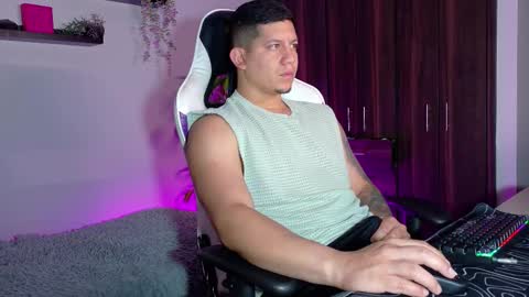 Snapshot of _robertobaggio chatting on September 19, 11:00 am Roberto online show from September 19, 11:00 am