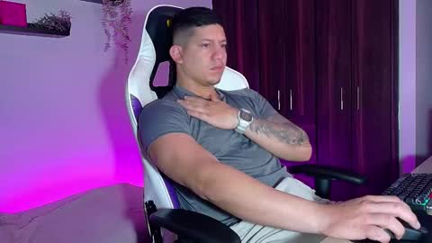 Snapshot of _robertobaggio chatting on October 22, 9:20 am Roberto online show from October 22, 9:20 am