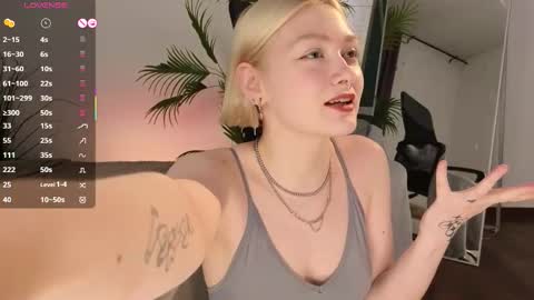 Snapshot of _rude_girl_ chatting on November 10, 4:17 pm Eve online show from November 10, 4:17 pm