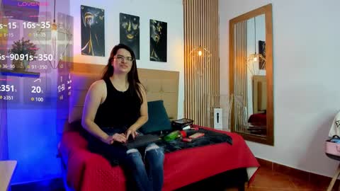 SAMANTHA FOX online show from September 17, 11:45 am