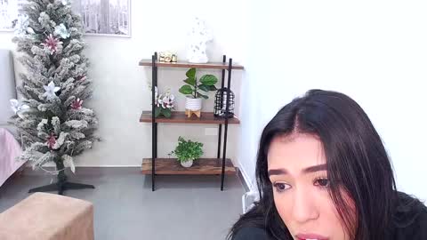 Sassy Girl online show from December 11, 6:20 pm