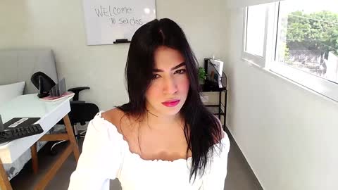 Sassy Girl online show from January 13, 6:27 pm