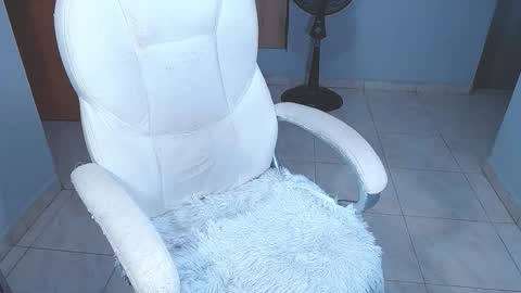 Snapshot of _sexychanel_ chatting on November 9, 10:41 pm Sara online show from November 9, 10:41 pm