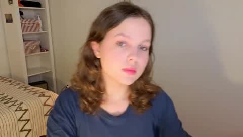 Alice online show from September 22, 2:13 am