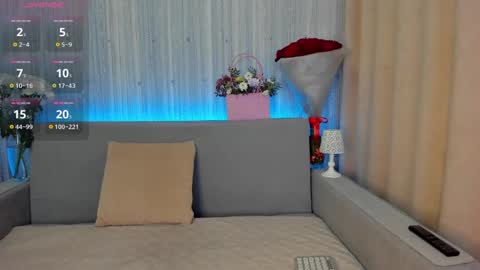 _smetanka_ online show from February 5, 11:55 am