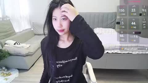 winni online show from February 18, 4:37 am