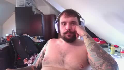 Snapshot of _smiley_bear27 chatting on September 30, 7:02 am _smiley_bear27 online show from September 30, 7:02 am