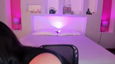 Sofia Miller online show from September 18, 12:18 pm