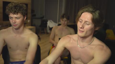 Snapshot of _sopranos_ chatting on January 12, 3:46 pm OLIVERpvt is open online show from January 12, 3:46 pm