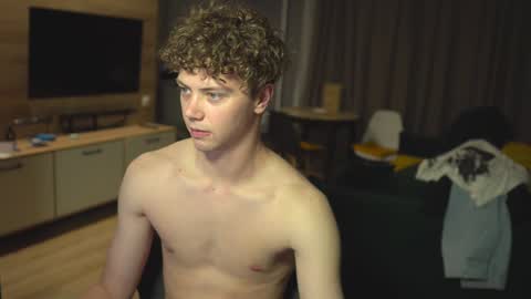 Snapshot of _sopranos_ chatting on January 24, 1:14 pm OLIVERpvt is open online show from January 24, 1:14 pm