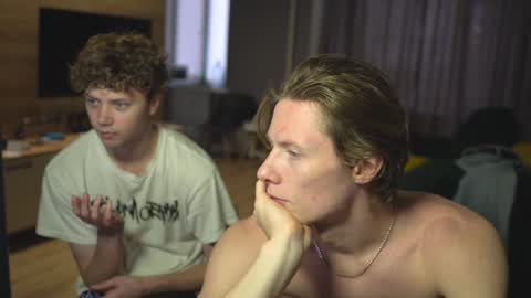 Snapshot of _sopranos_ chatting on January 25, 11:55 am OLIVERpvt is open online show from January 25, 11:55 am