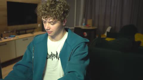 Snapshot of _sopranos_ chatting on January 29, 12:02 pm OLIVERpvt is open online show from January 29, 12:02 pm