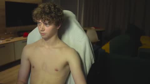 Snapshot of _sopranos_ chatting on March 4, 3:04 pm OLIVERpvt is open online show from March 4, 3:04 pm