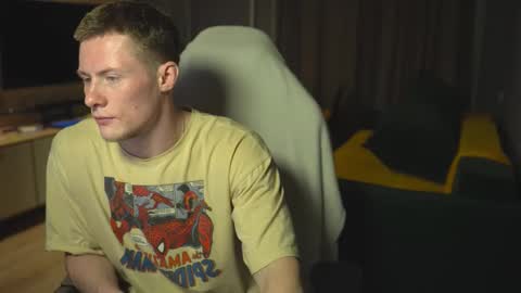 Snapshot of _sopranos_ chatting on November 23, 3:06 am OLIVERpvt is open online show from November 23, 3:06 am