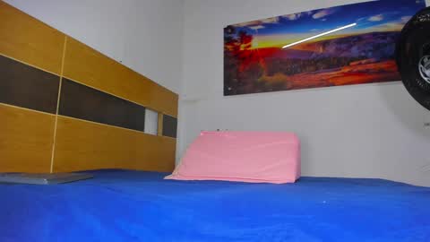 susy online show from February 5, 11:55 am