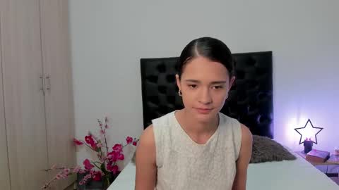 Sussi online show from February 12, 1:27 pm