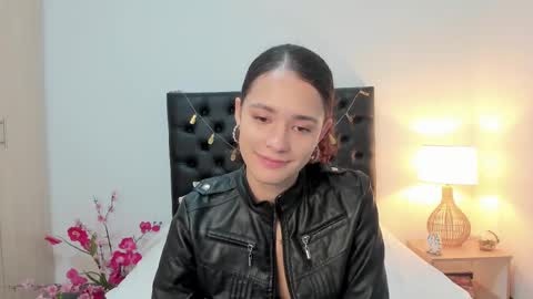 Sussi online show from March 11, 1:34 pm