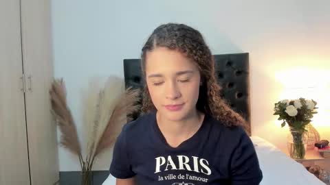 Sussi online show from September 9, 1:43 pm