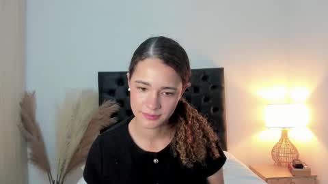 Sussi online show from September 19, 1:23 pm