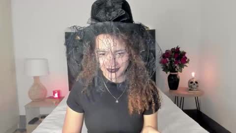 Sussi online show from October 17, 2:41 pm