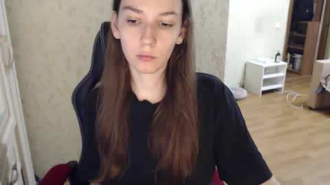 Snapshot of _sxnflower chatting on December 16, 11:32 pm Dora online show from December 16, 11:32 pm