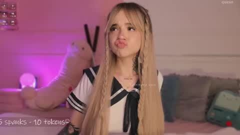 Snapshot of _tammarra_ chatting on February 19, 12:44 pm _tammarra_ online show from February 19, 12:44 pm