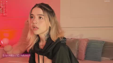 Snapshot of _tammarra_ chatting on September 10, 4:07 pm _tammarra_ online show from September 10, 4:07 pm