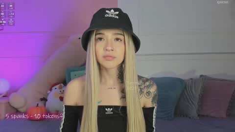 Snapshot of _tammarra_ chatting on November 29, 12:41 pm _tammarra_ online show from November 29, 12:41 pm