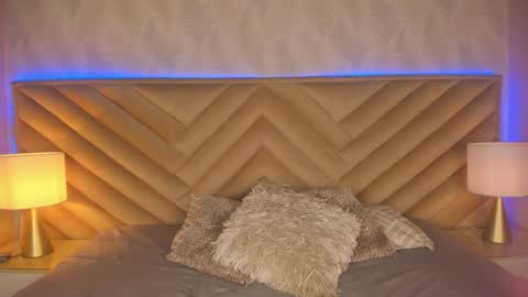 Snapshot of _tiffany_collins_ chatting on October 6, 6:11 am Tifa online show from October 6, 6:11 am