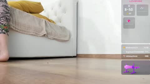 LilyOpen Pvt online show from December 10, 1:22 pm