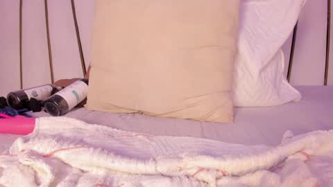 Rousse  online show from February 3, 10:43 pm