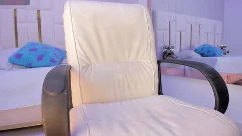 Rousse  online show from September 9, 7:13 pm