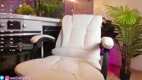 Julia online show from September 22, 6:59 am