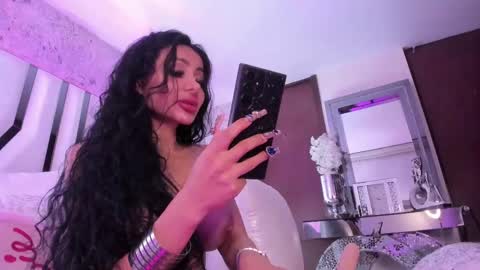 valeria jade online show from March 1, 8:45 am